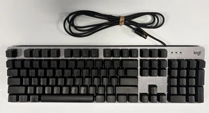 Logitech K845ch Mechanical Red Illuminated Keyboard - With Box - Minimal Use - Picture 1 of 5