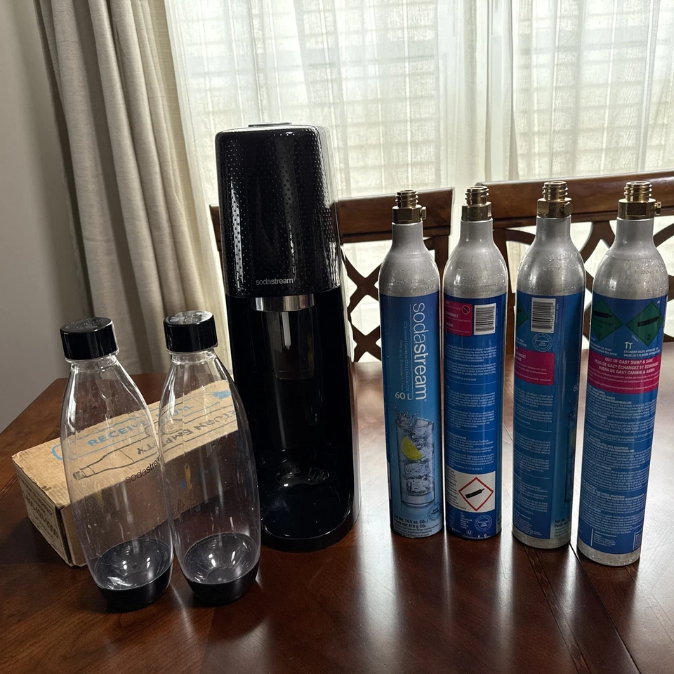 SodaStream SPT-001 Machine w/ 2 Bottles & 4 Empty CO2 Cylinders - Image 1 of 1