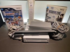 Nintendo Wii 2 Spielen Spielekonsole - Weiß  -Inkl 1 Controller Resident Evil ✌️ - Bild 1 von 7