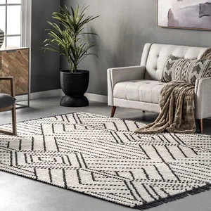 nuLOOM Tatiana Soft Shaggy Textured Modern Diamond Fringe Area Rug in Beige - Picture 1 of 7