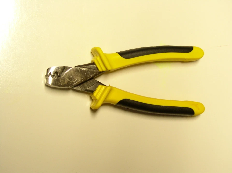 Stahlvorfach Klemmhülsen Zange von Profi Blinker, Quetsch Hülsen, Klemm Hülsen - Bild 1 von 1