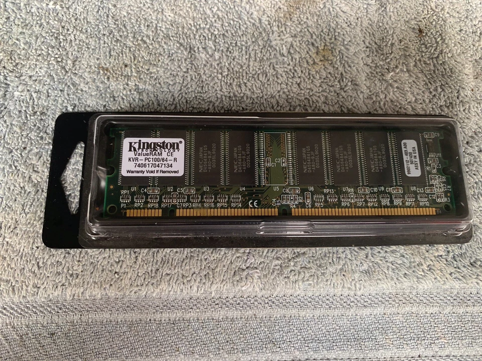 KINGSTON KVR10-PC100/64-R PC100 64MB 8MX64 100MHz Non-ECC CL2 Memory - Image 1 of 4
