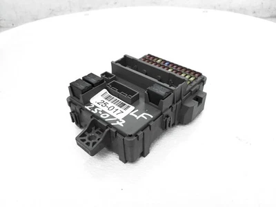 2017-2021 年本田 Cr-V 司机舱保险丝盒 - 1.5T Ex-L 38200-Tla-A11 — 第 1/4 张图片