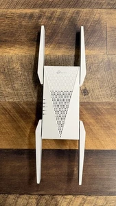 TP-LINK AXE5400 Tri-Band Mesh Wi-Fi 6E Range Extender - Blanc (RE815XE) - Photo 1/6
