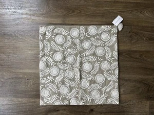 Funda de almohada bordada Camille puerta delantera 20x20 nueva con etiquetas - Imagen 1 de 5