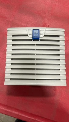 Ventilador Rittal SK 3239.124 24 voltios 5,5 vatios 167055 Foto 1 de 3