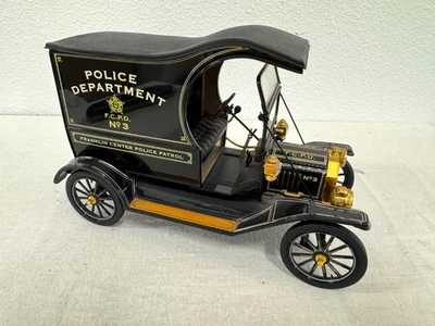 Franklin Mint 1:16 Ford Model T Police Patrol “Paddy Wagon” F.C.P.D. No.3  - Image 1 of 4
