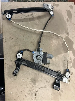 Regulador Ventana Delantero Izquierdo Pasajero PEUGEOT 308 CC GT MK1 T7 9681903580 Foto 1 de 4