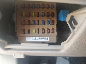 13 SUBARU LEGACY Cabin Fuse Box - Picture 1 of 1