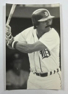 Jerry Morales (1979) Detroit Tigers Vintage Baseball Postcard PCDT - Picture 1 of 2