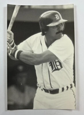 Jerry Morales (1979) Detroit Tigers Vintage Baseball Postcard PCDT - Imagem 1 de 2