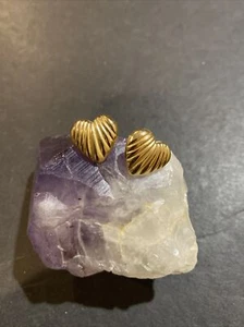 14k Yellow Gold Heart Shape Post Stud Earrings - Picture 1 of 7