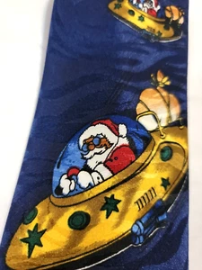 Corbata para el Cuello Santa Cósmica Espacio Alienígena Nave Navidad Divertida Fiesta 3.5" Novedad Usada en Excelente Condición - Imagen 1 de 5