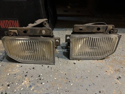 PARACHOQUES DELANTERO DERECHO E IZQUIERDO NISSAN 300ZX Z31 1987-1989 OEM Foto 1 de 4