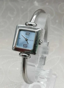 Gucci 1900L Women's Blue QUARTZ watch Swiss Made JAPAN Vintage 21mm Wrist 16cm - Picture 1 of 5