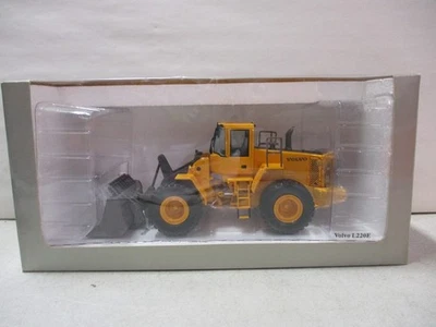 Motorart Volvo L22E 1/50 Foto 1 de 2