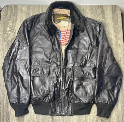 Chaqueta de bombardero de cuero de desembarco de la Marina de los Estados Unidos USN marrón talla MEDIANA BANDERA DE EE. UU. Foto 1 de 4