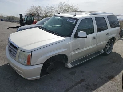 Hood Fits 02-06 ESCALADE 2419457 Foto 1 de 4