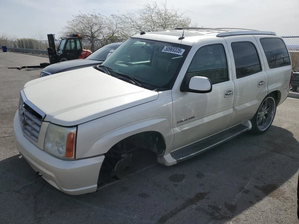 Hood Fits 02-06 ESCALADE 2419457 Foto 1 de 4