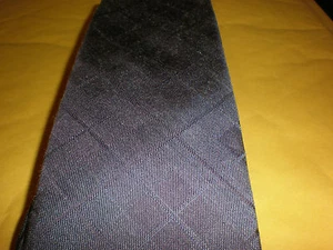 ELIE TAHARI MEN'S TIE NEW  - Picture 1 of 1