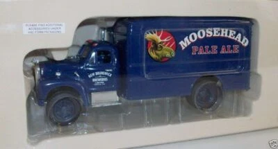 CORGI 1/50 - US52309 MACK B BOX VAN - MOOSEHEAD - Photo 1/2