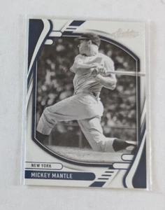 2022 Absolute #10 Mickey Mantle Yankees - Picture 1 of 1