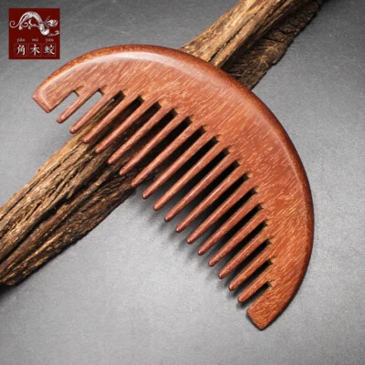 Peine de madera natural sandalia roja peine de madera cepillo de masaje para el cuidado del cabello de madera Foto 1 de 4