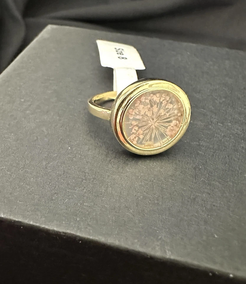 Anillo Anthropologie Flor Preservada Talla 8 Foto 1 de 3