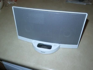 BOSE Sounddock Series 1 - iPod Speaker dock, White Version, For Spares/Repair - Picture 1 of 6