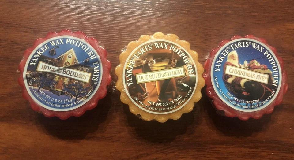 Lot of 3 Yankee Candle Christmas Eve Holidays Buttered Rum wax melt tart 0.8 oz - Image 1 of 4