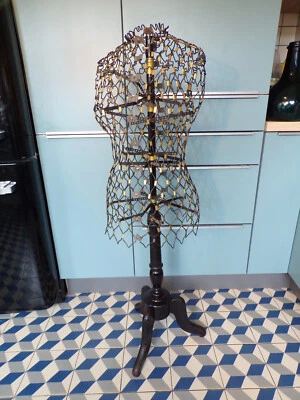 VINTAGE MANNEQUIN COUTURE-IDEAL-PARIS-BOIS NOIRCI-ancien-bon état - Photo 1/4