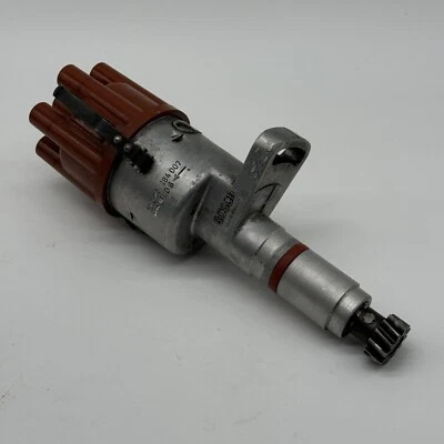 Porsche 911 S Distribuidor MARZO 1977 Sello de fecha BOSCH 0 231 184 007 Foto 1 de 4