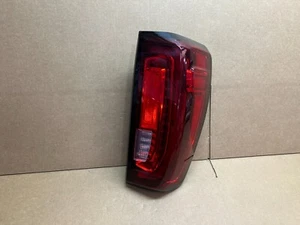 OEM 2020 2021 2022 GMC SIERRA 1500 2500 LED TAIL LIGHT RIGHT RH NICE!! - Foto 1 di 10