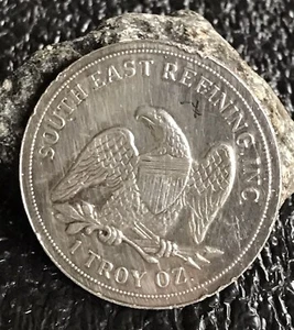 SOUTH EAST REFINING INC., ÁGUILA VOLADORA, 1 OZ TROY. ¡REDONDO, PLATA FINA .999! - Imagen 1 de 8