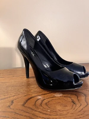 Tacones de charol negro para mujer, talla 7, punta abierta Foto 1 de 4
