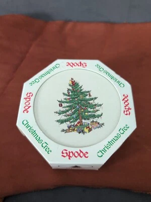 Spode Christmas Tree Coasters (4) Porcelain Bisque & Cork Round Thirsty Stone 4" - Image 1 of 4