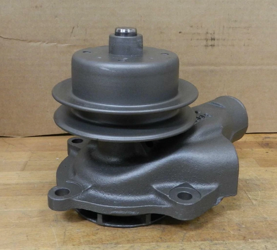 Chevrolet Pass Truck 1941-52 con 1955-62 235 motor reconstruido bomba de agua polea 5/8 Foto 1 de 4