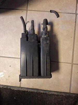 OEM 2004 2005 2006 Nissan Sentra EVAP Charcoal Vapor Canister 14950-8U300 - Image 1 of 2