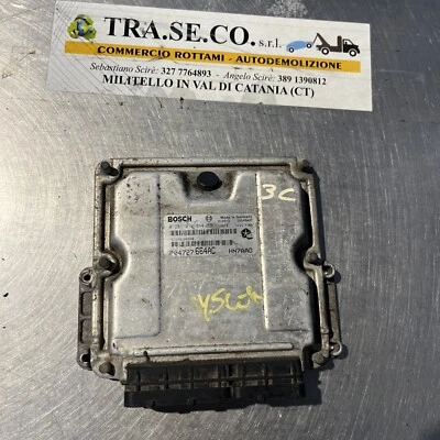 CENTRALINA MOTORE CHRYSLER GRAND VOYAGER ECU 0281010814 P04727664ADD - Immagine 1 di 3