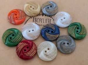 ♥Nr. 51-12 piezas botones de vidrio antiguos nuevo blonz dos agujeros pintados de colores DM 18 mm♥ - Imagen 1 de 1