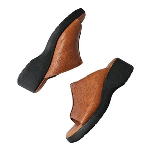 Minnetonka Damen-Sandalen Leder offene Zehenpartie Keilabsatz Pantoletten braun Größe 9 US - Bild 1 von 10