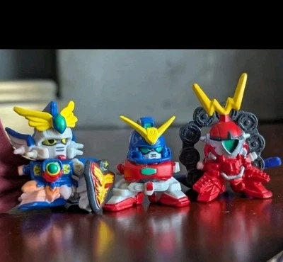 SD Gundam Mini Figura Lote de 3 Bandai Japón Caballero Gundam Guerrero Mecha Chibi Foto 1 de 4
