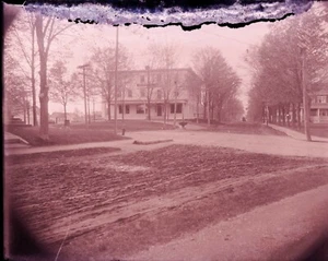 ONE EARLY 1900s ANTIQUE GLASS NEGATIVE, NEWPORT, MAINE, "THE JONES INN" NUMBER 3 - Picture 1 of 5