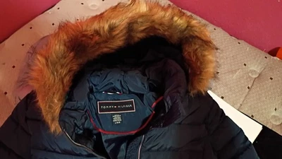 Tommy Hilfiger Women's Navy Faux-Fur Trim Hooded Puffer Jacket Size Large - Image 1 of 4