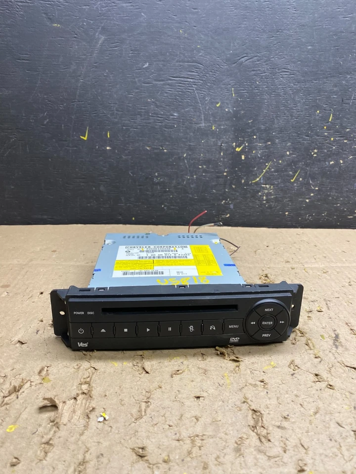 Volkswagen Routan 2009 2010 2011 reproductor de DVD de video U5818 DG Foto 1 de 4