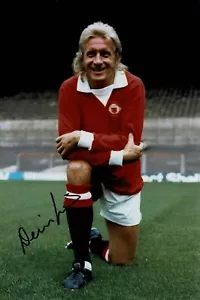 Denis LAW In Person Signed 12x8 Photo Manchester United Legend MUFC + Dealer COA - Picture 1 of 1