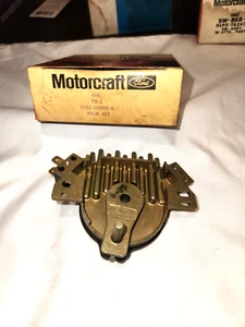 NOS 1973 FORD GALAXY A/C VACCUM CONTROL SWITCH - Picture 1 of 3