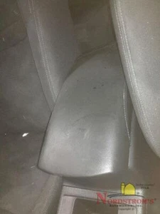 Nissan Rogue 2016 tapa de consola central solo negra - Imagen 1 de 12