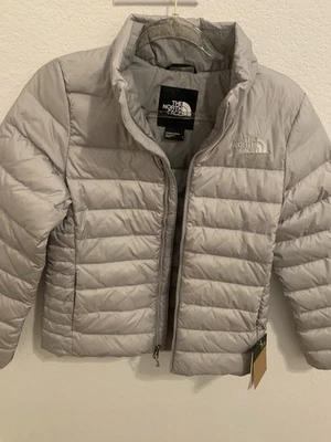 Chaqueta acolchada de plumón The North Face Aconcagua 550 para mujer talla: S gris invierno Foto 1 de 4