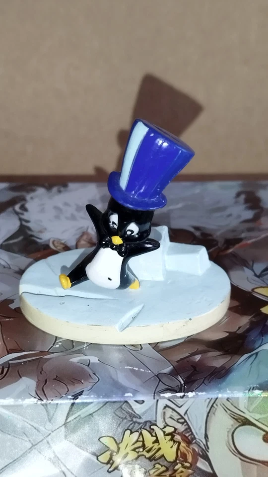 Figurine Playboy Penguin Atlas warner figure Looney Tunes agostini Foto 1 de 1